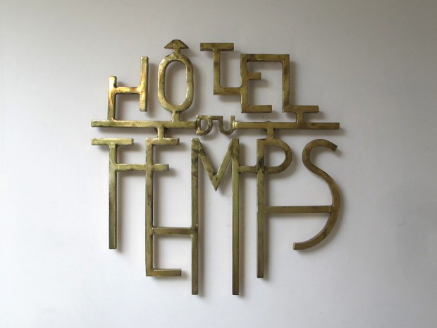 Le Bouche à Oreille