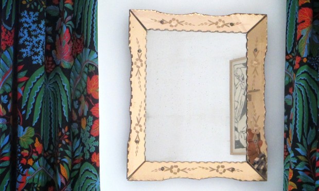 Le Bouche à Oreille